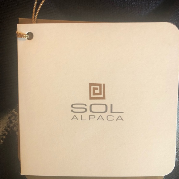 Argyle Polo Neck Pullover. Made in Peru - Picture 6 of 7